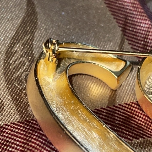 VINTAGE Gold Plated Large Heart Brooch - Picture 7 of 11